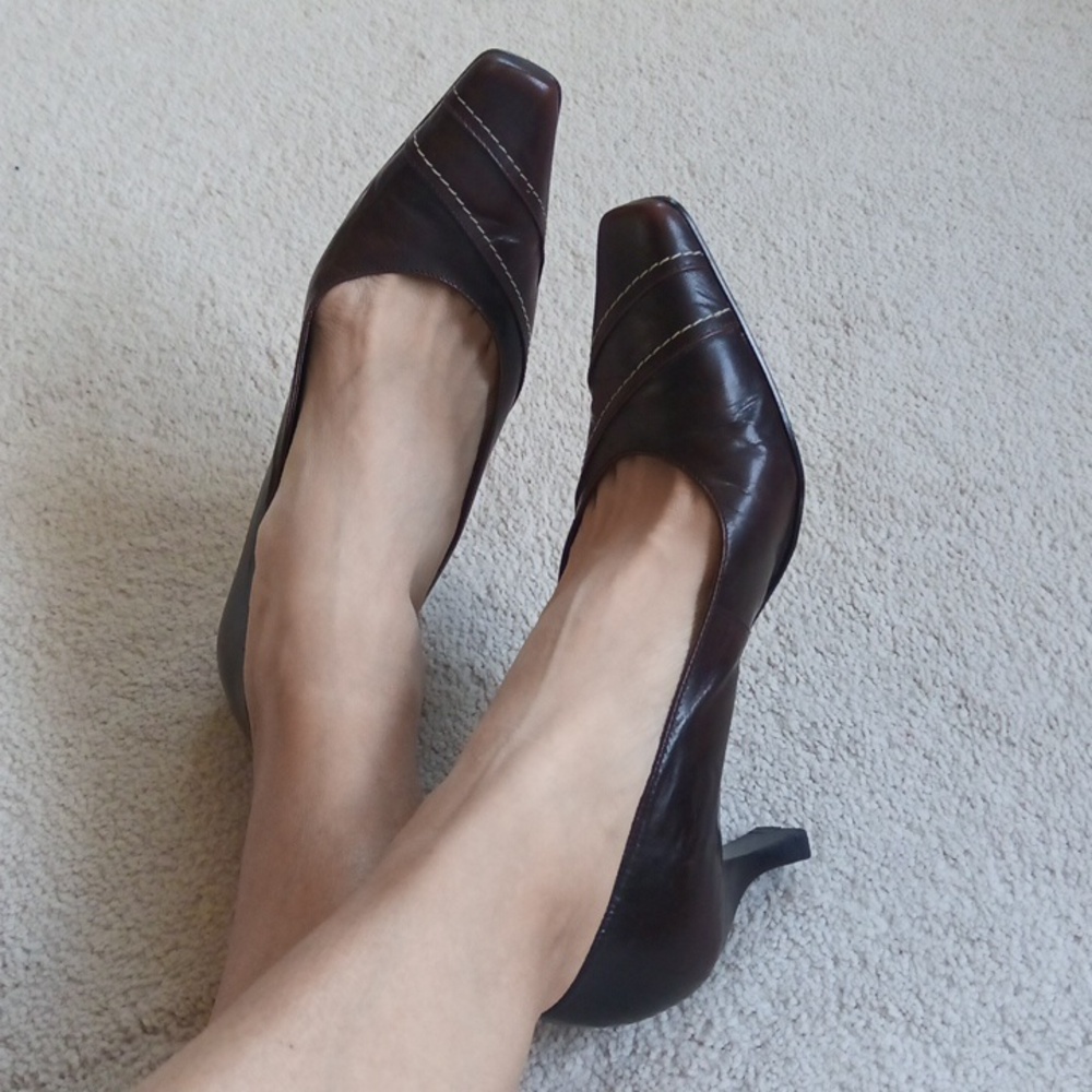 Luca Ferri Brown Leather Square Pointed-Toe Mid Heel Pumps